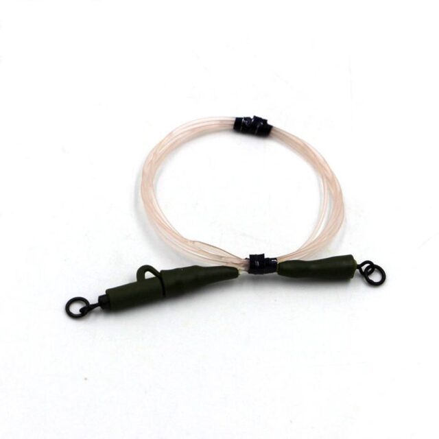 Ready-tied 0.75 m clear fluorocarbon carp leader with lead clip and swivels